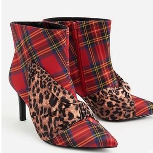 TORRID BETSEY JOHNSON RED POINTED TOE HEELED BOOTIE NEW 11WW